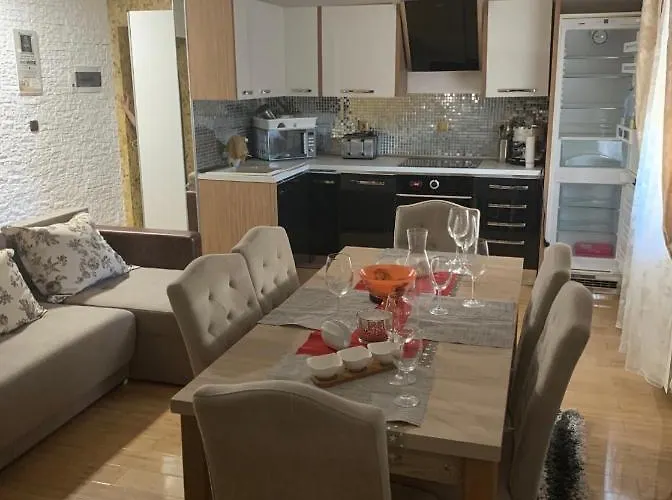 Bella Casa Apartments